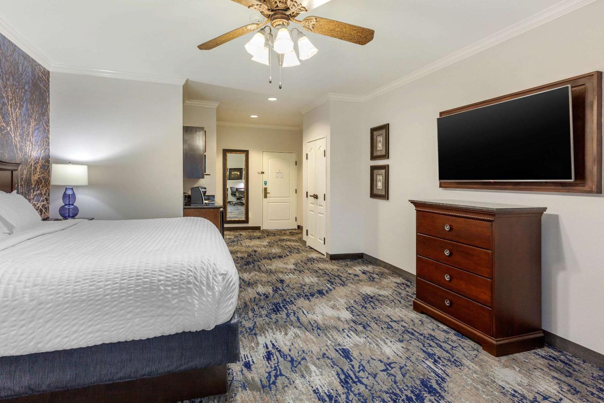 Clarion Pointe Sulphur Springs Buitenkant foto